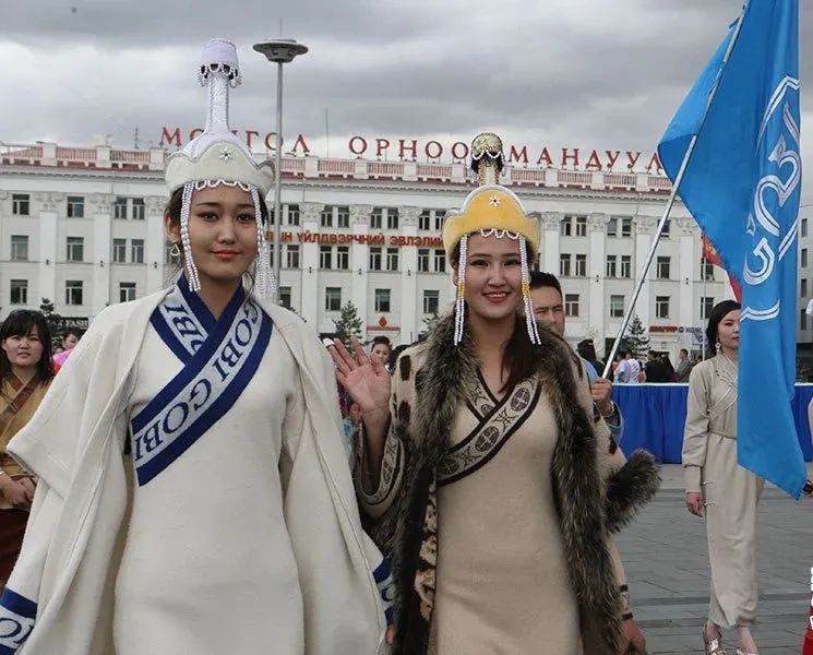 中华第一车:全程6天5夜,单程超6000元仍一票难求