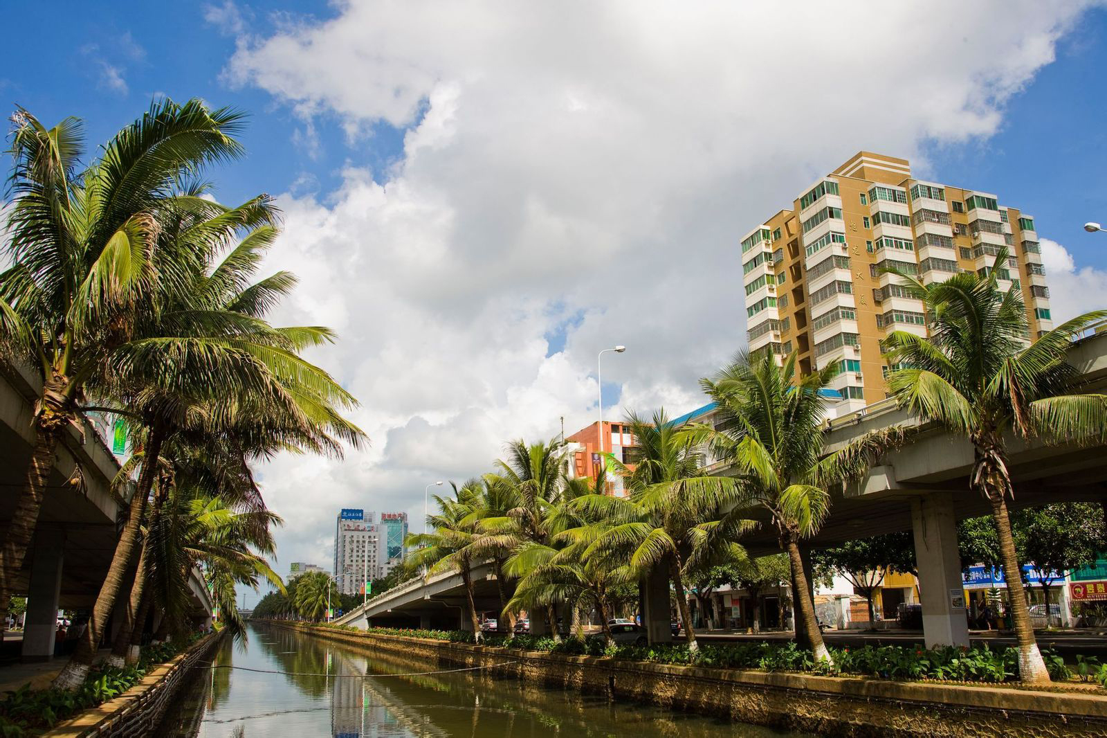 海南租车别克7座每天价格,海南自驾租车最便宜