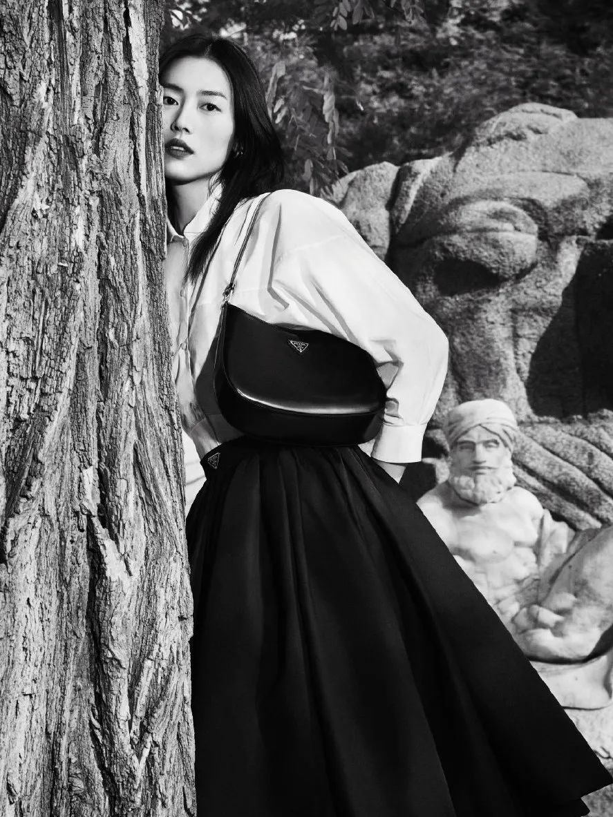 复古辣妹腋下包小众质感新月包,意大利腋下包推荐小众高级款