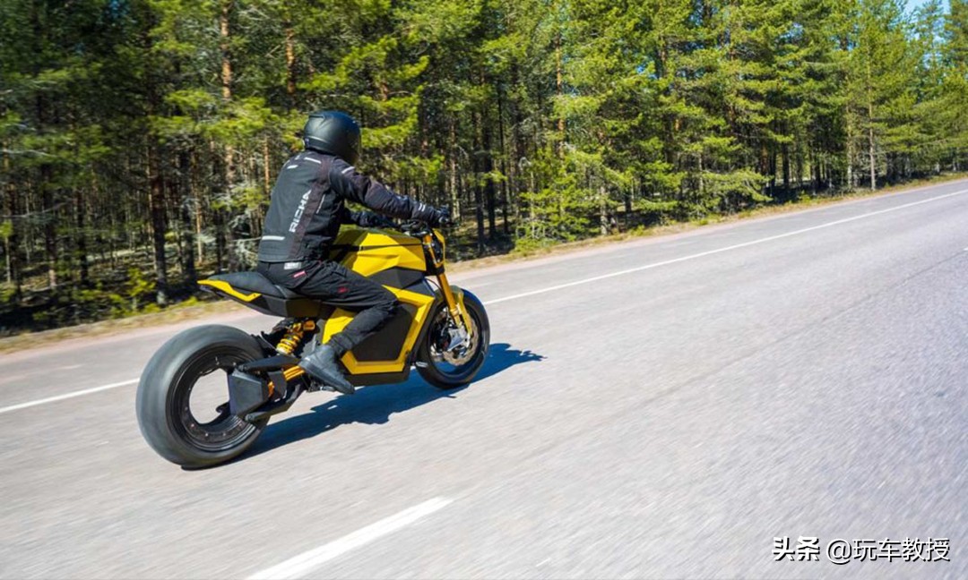 哈雷戴维森livewire电动摩托车,哈雷电动摩托车livewire价格