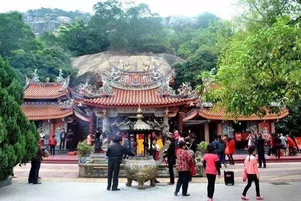 绿松石湖北哪个矿好,国内哪个地区的绿松石最好