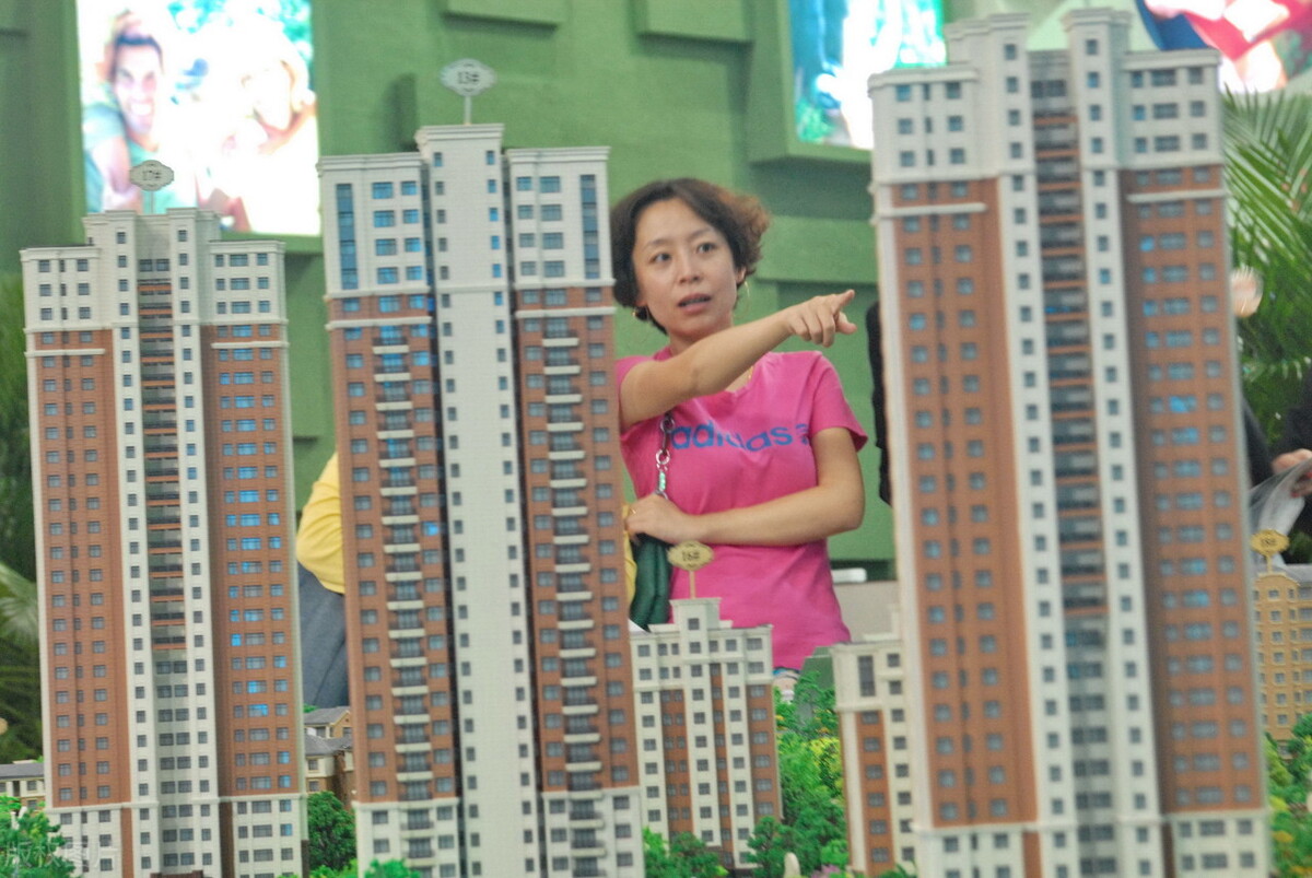 郑州当前适不适合买房,最近郑州买房合适吗