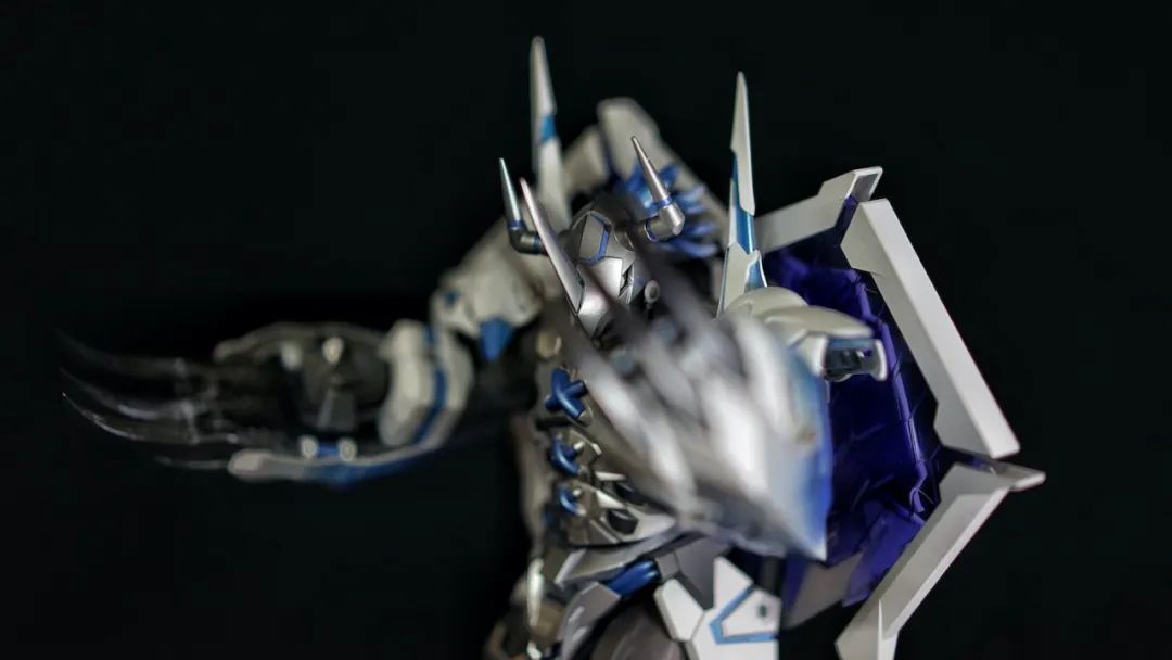 战斗暴龙兽慈悲形态是哪一集,高达模型秀
