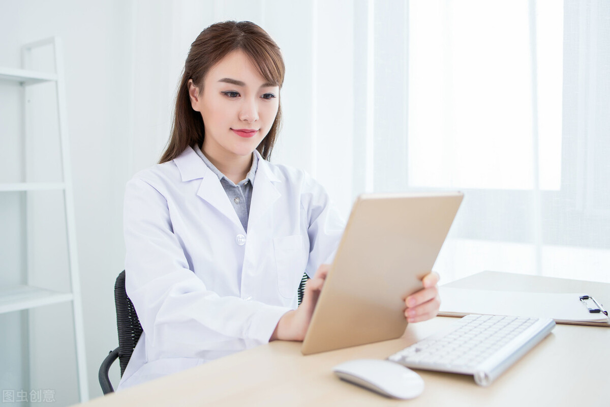 成年人白斑如不及时治疗会有哪些后果