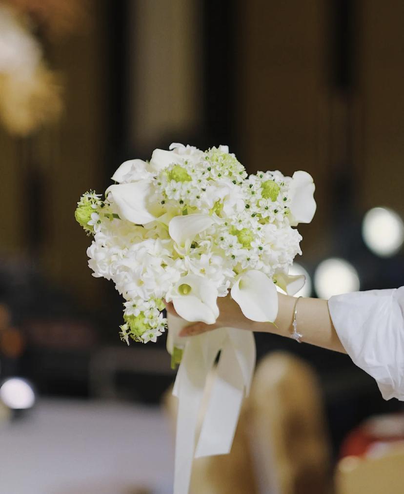 家里要有氛围感什么花比较好,家里高级的花