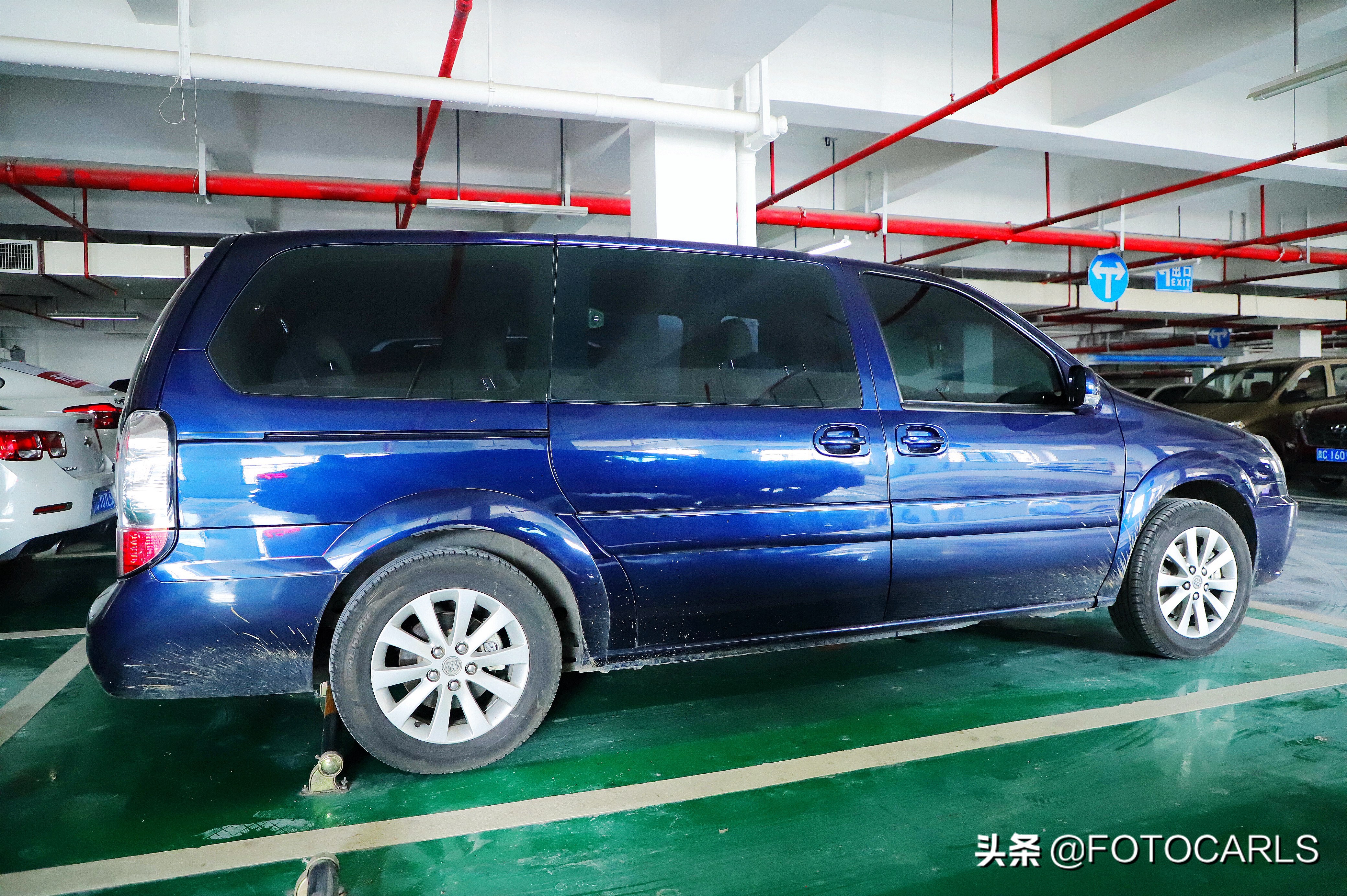 别克GL82.4L实拍，真正的美式商务大器，全靠国人掏腰包？