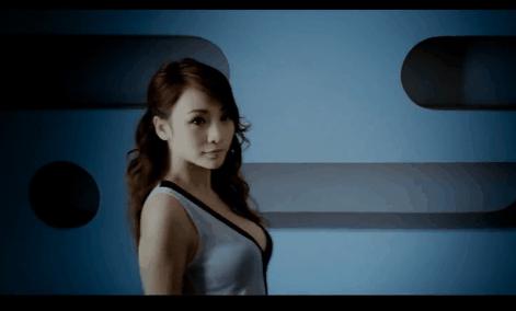 柳岩穿吊带衫,柳岩白色吊带衫