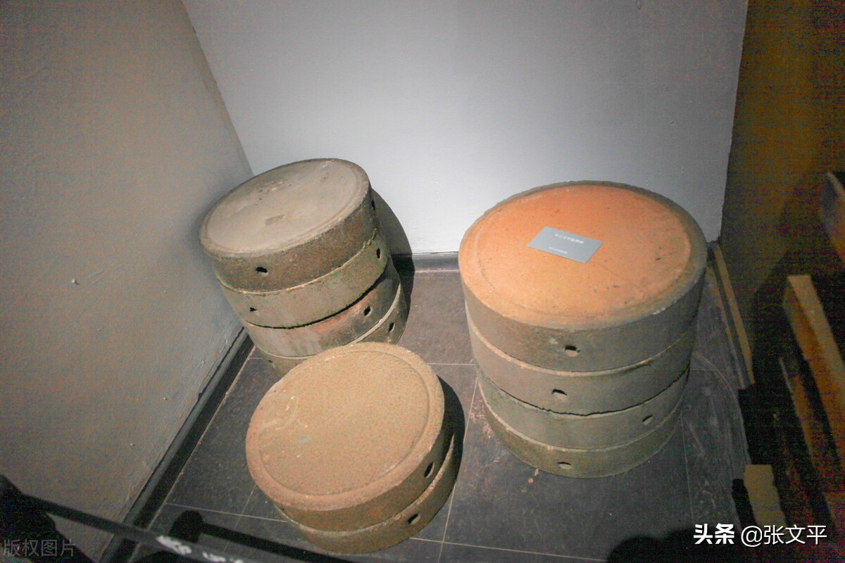 素烧不上釉瓷器,为什么陶瓷底部不上釉