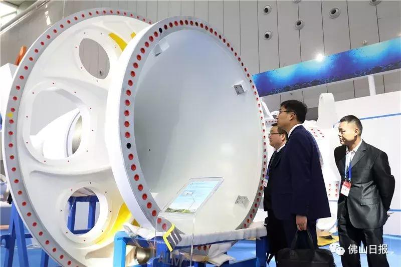 没想到，珠洽会上的机器人“样样精通”！看完觉得自己快失业了