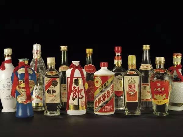 中国名酒排名前十名的酒及度数,纯粮食酒十大低端名酒排行榜