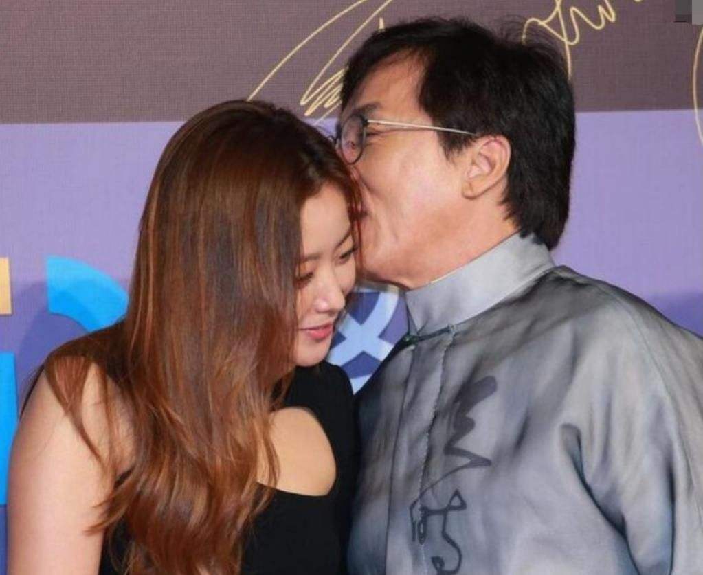 英皇内地新一姐,英皇一姐地位不可撼动