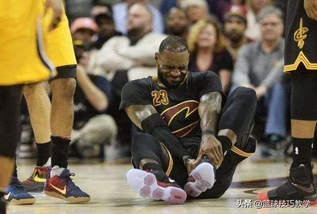 高帮球鞋和低帮球鞋的区别在哪，你会怎么选？