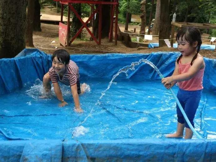 日本有个公园相当“危险”，家长却抢着把孩子送去玩