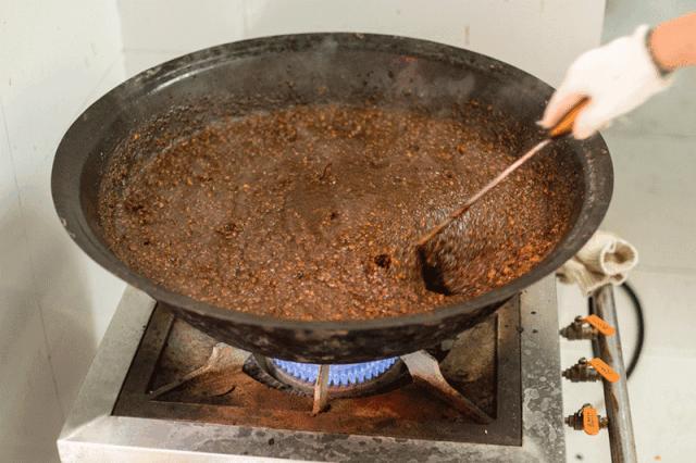 徐州68岁阿姨卖米线,徐州一家米线养活几十口人