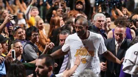 科比98全明星赛完整版,科比98年季后赛数据