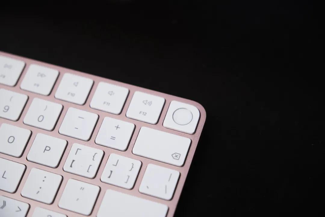 苹果新款imac没有老款好看,苹果imac24寸银色上手评测