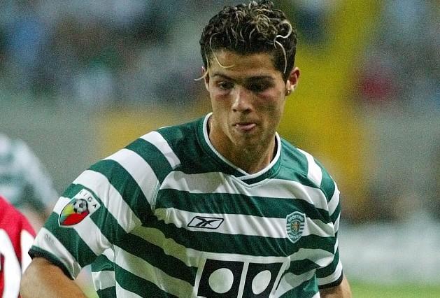 实况足球流水收入排行,8090的足球