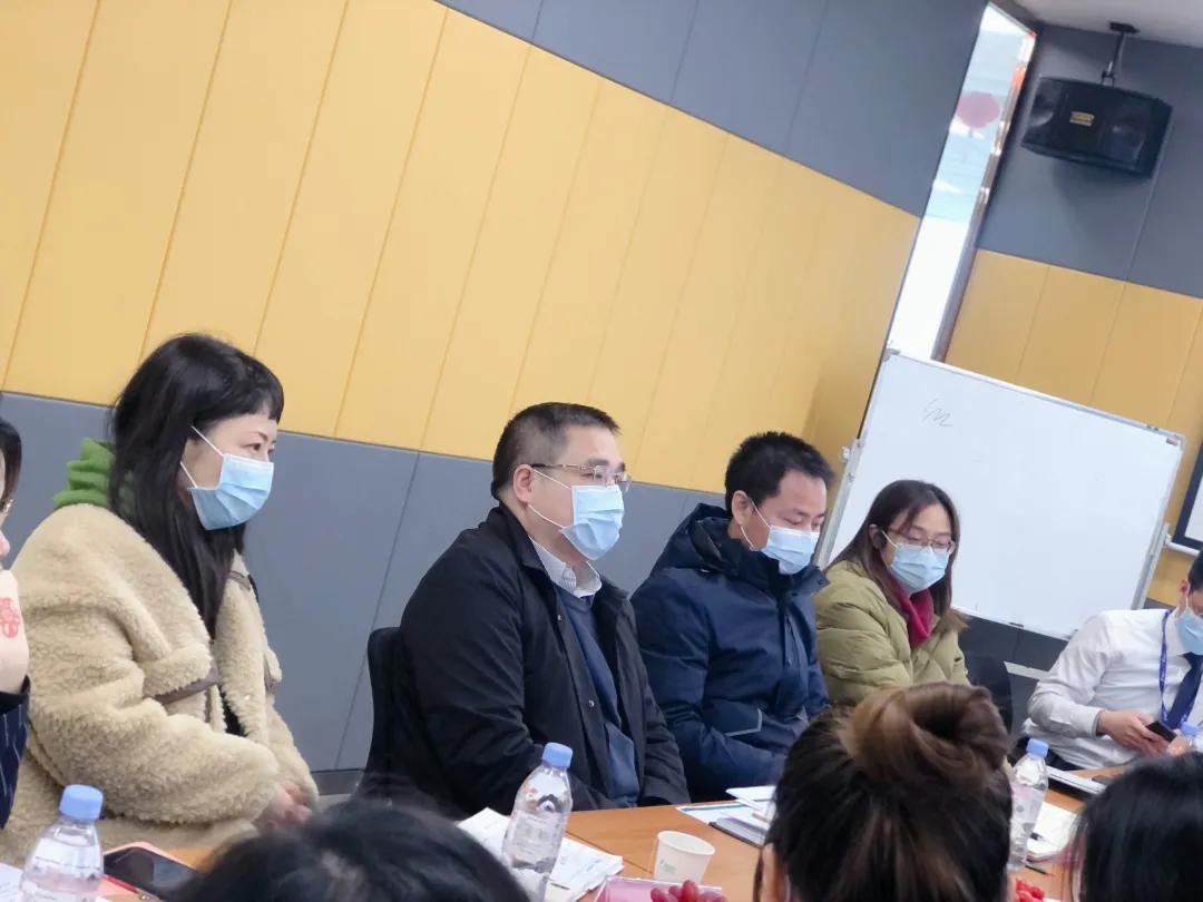 武汉市中小企业发展促进中心领导,武汉顶呱呱企业管理有限公司