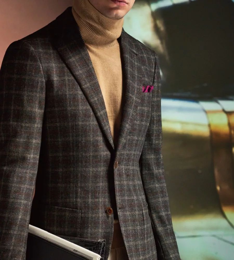 秋冬西服的品质感一半体现在面料
