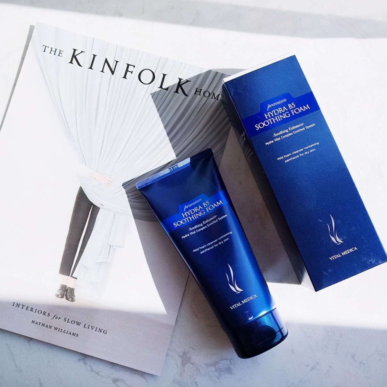 补水保湿深层清洁淡斑洗面奶,清洁亮肤美白淡斑洗面奶