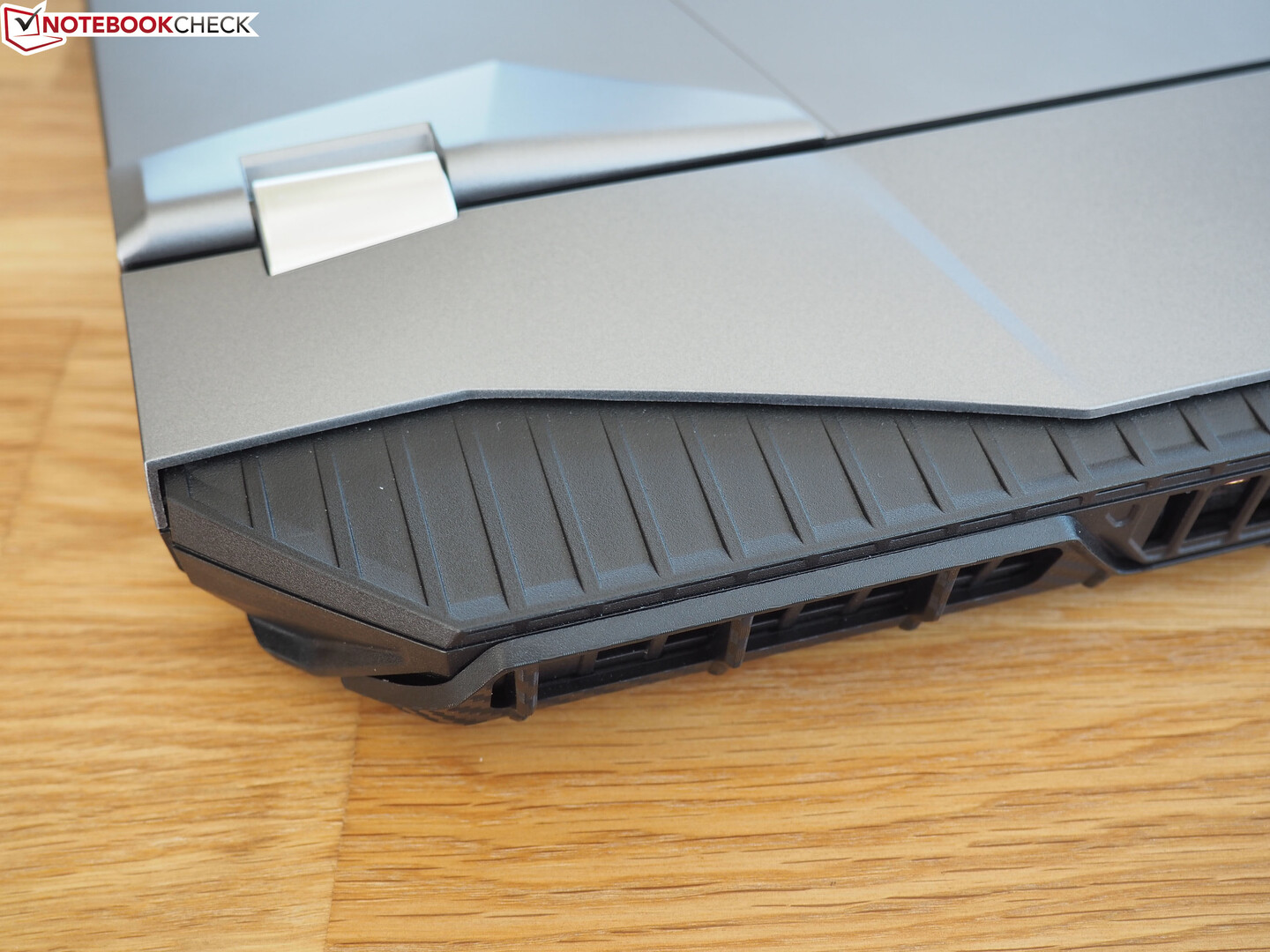 微星gp76和rog枪神6plus,电竞本微星ge76评测