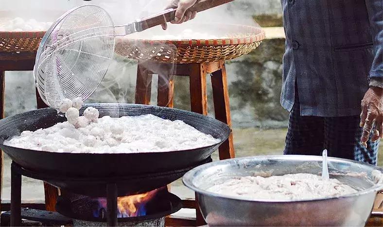 鱼丸里没鱼？虾丸里没虾？蟹丸里没蟹？