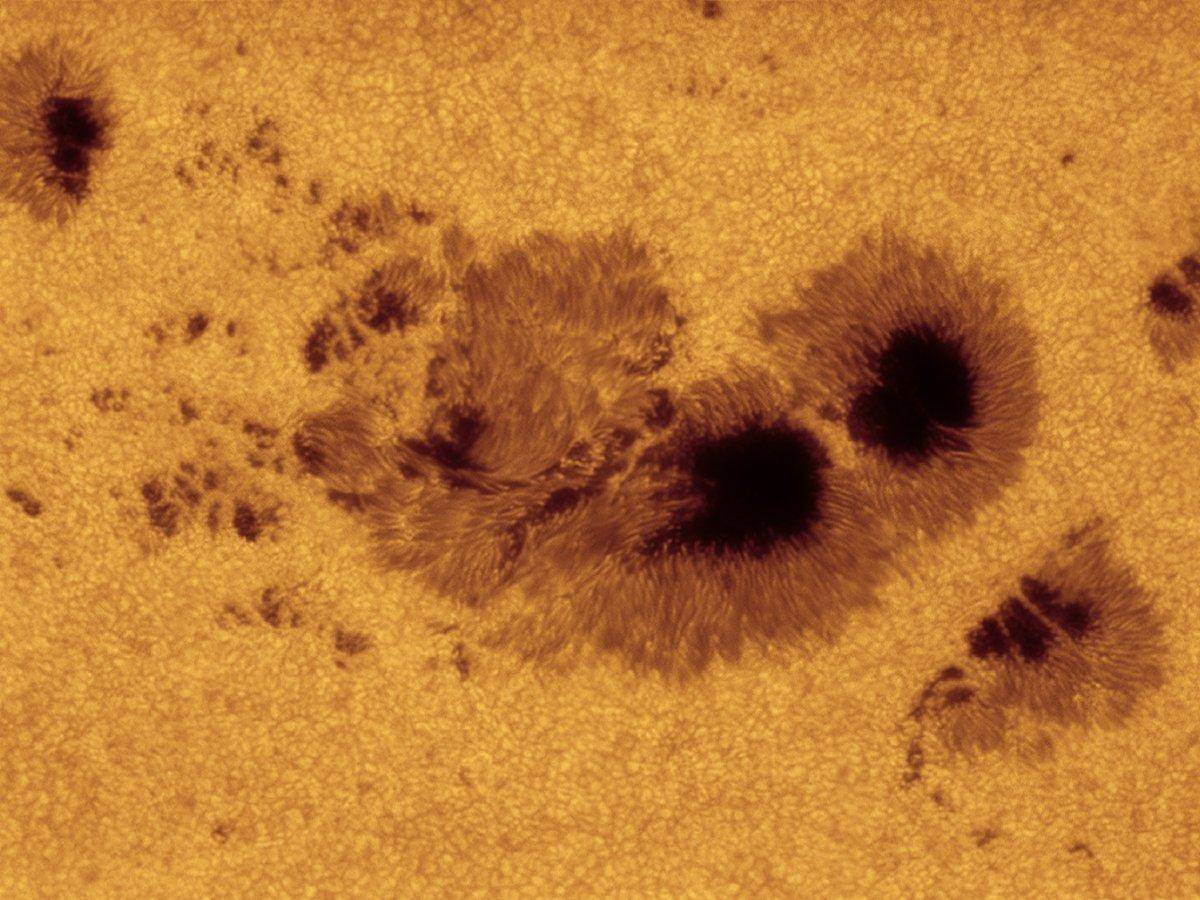 天文冷知识:5分钟带你了解下太阳黑子是如何生成的