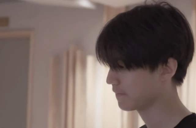 男人“丢三拉四”全国统一，这款口红大小的剃须刀，告别邋遢形象