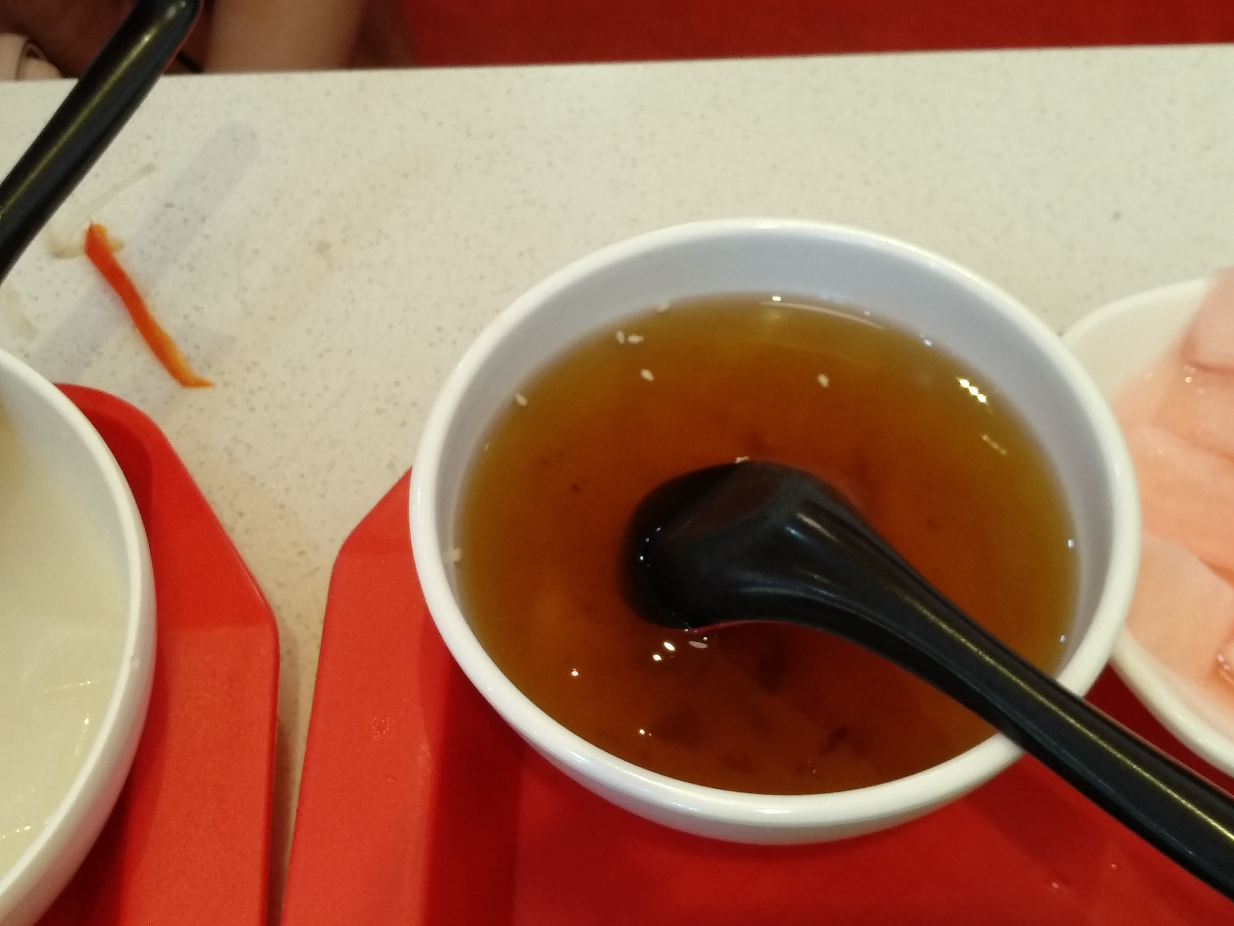 禄丰日记:中午不想做饭,花43元在愉筷吃了一餐