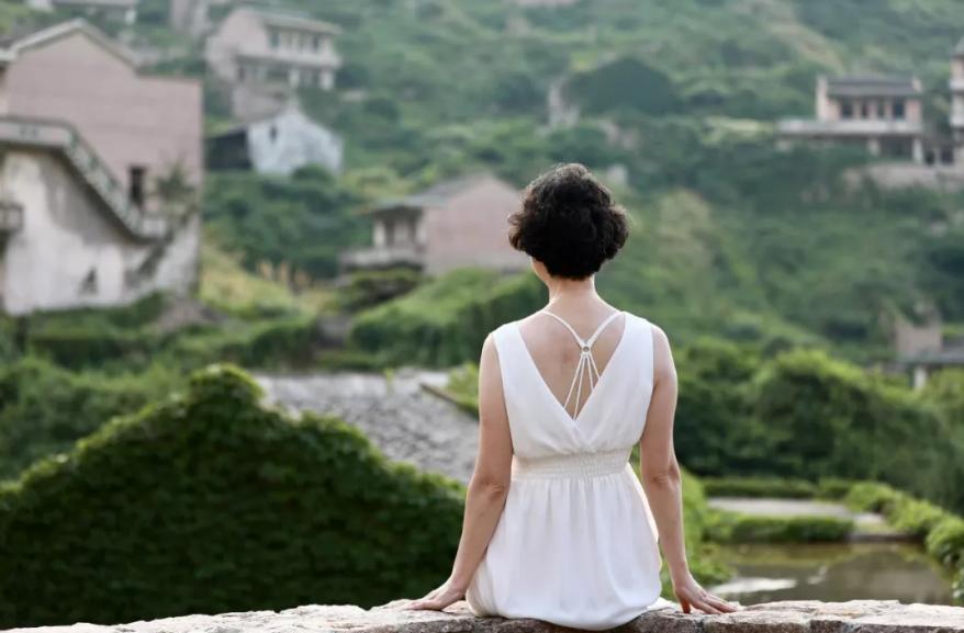 比普吉岛少的岛,比巴厘岛好玩的岛