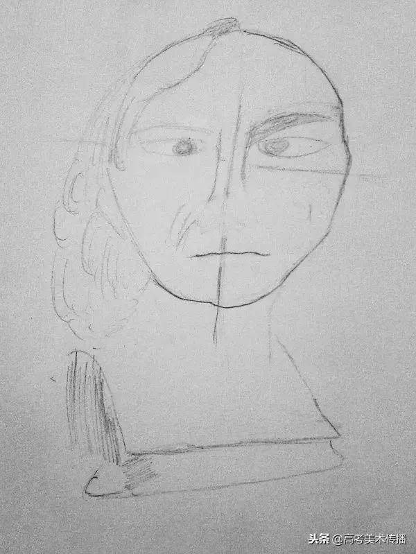 画素描石膏像的少年天才,素描真的可以把人画得活灵活现