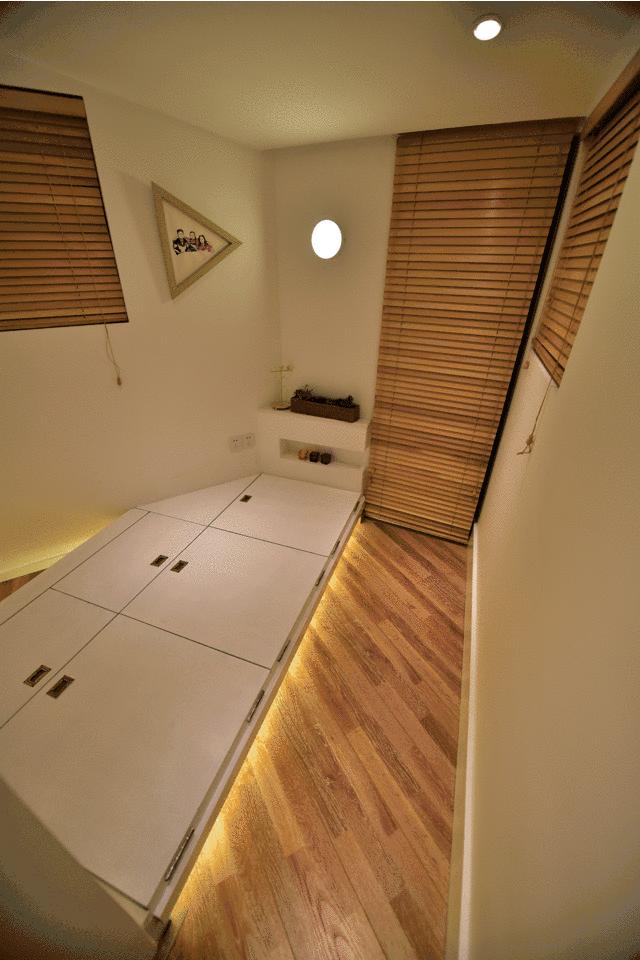 大龄剩女跟父母挤一张床，25㎡奇葩户型被他改出观景豪宅，超羡慕