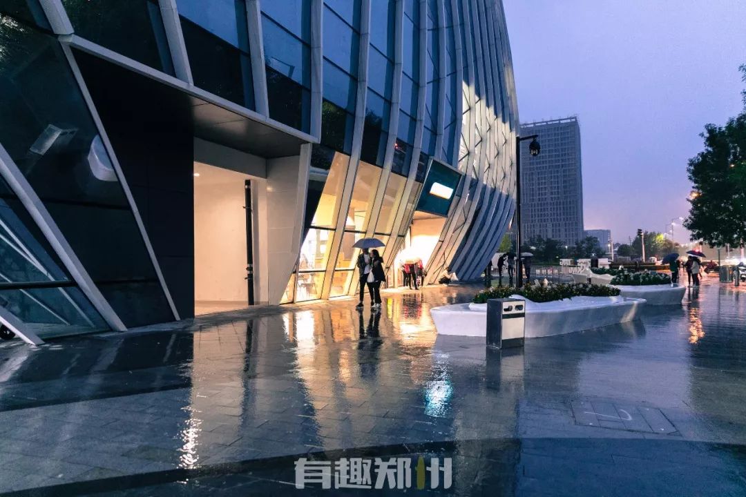 钟书阁郑州,最美书店钟书阁