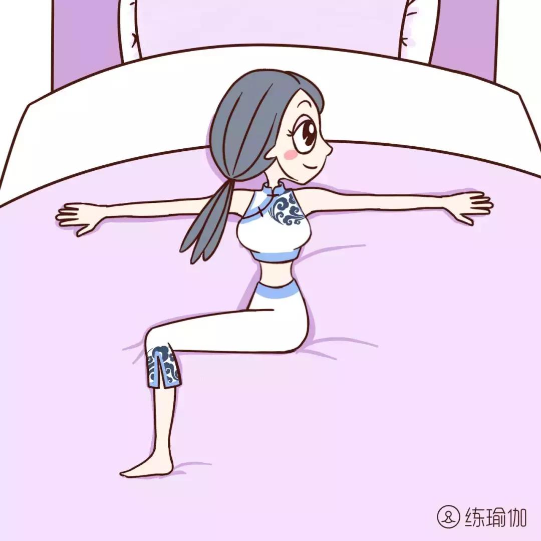 晨起三个瑜伽动作,晨醒瑜伽100个动作