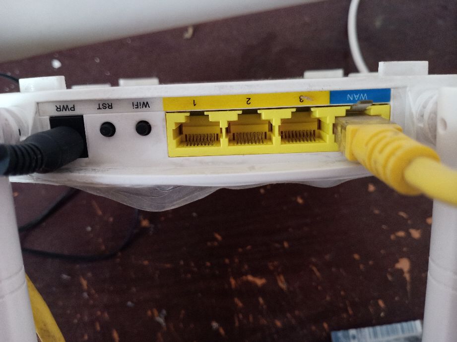 宽带坏了该怎么上网,宽带坏了修理免费吗