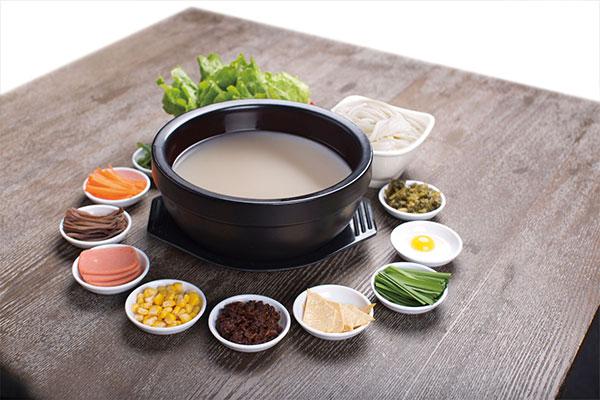 十秒到过桥米线学院北路店,十秒到云南过桥米线