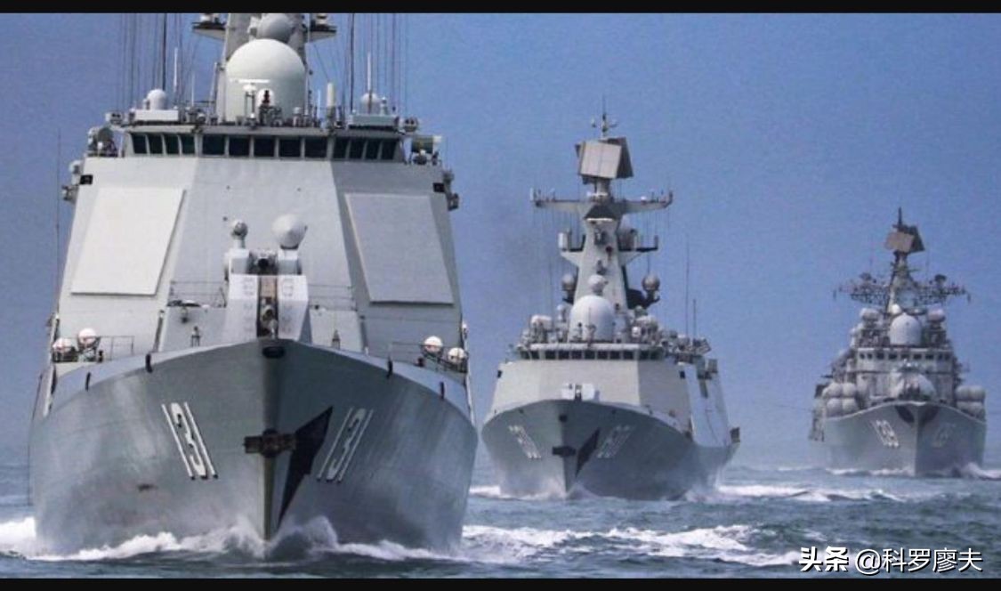 第10次闯台海，美军朝自己大腿开了一枪，然后问中国：你怕了吗？