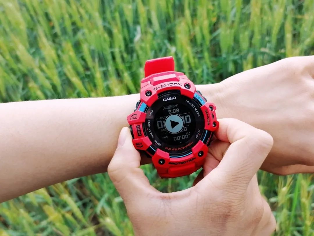 卡西欧gbd-h1000使用全部教程,卡西欧gbd-h1000哪年的