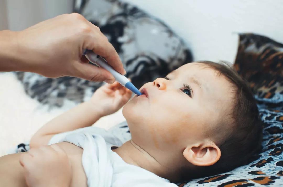退烧贴退烧效果怎样,宝宝发烧用退烧贴八大退烧妙招