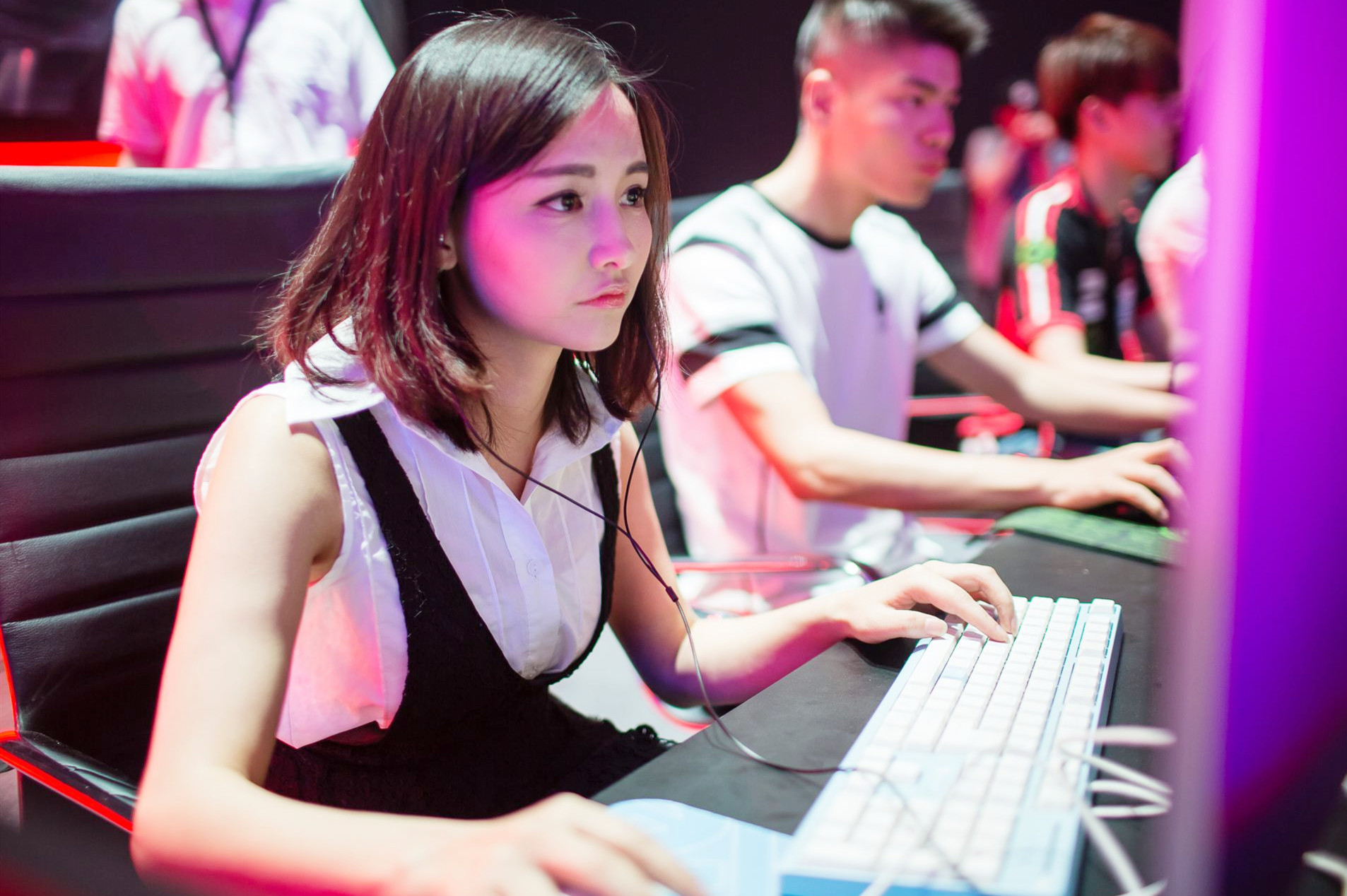 国内有哪些学校开设了电竞专业,电竞专业学什么专业课程