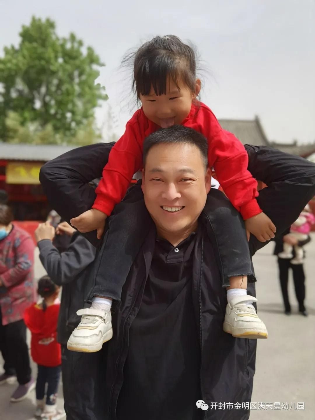 春日踏青亲子幼儿园,幼儿园开展春游踏青活动