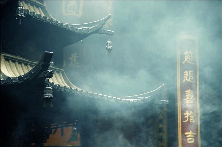 烧香拜佛许愿怎么参拜,烧香拜佛一定要心诚则灵