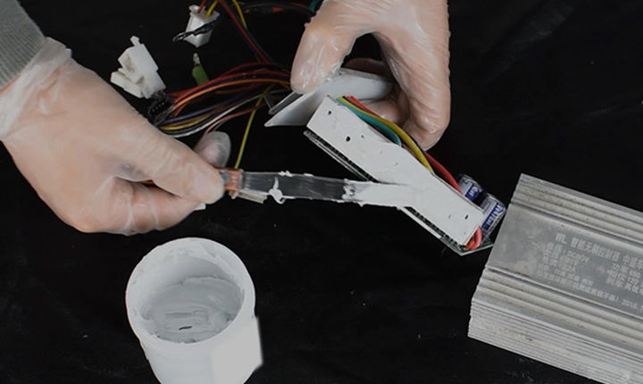 热水壶导热硅脂,热水壶温控器涂什么导热硅脂