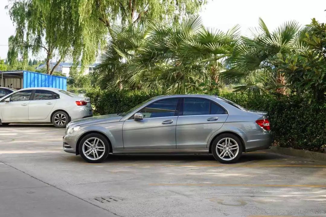 14万买奔驰C,6年只跑2万公里,收藏级