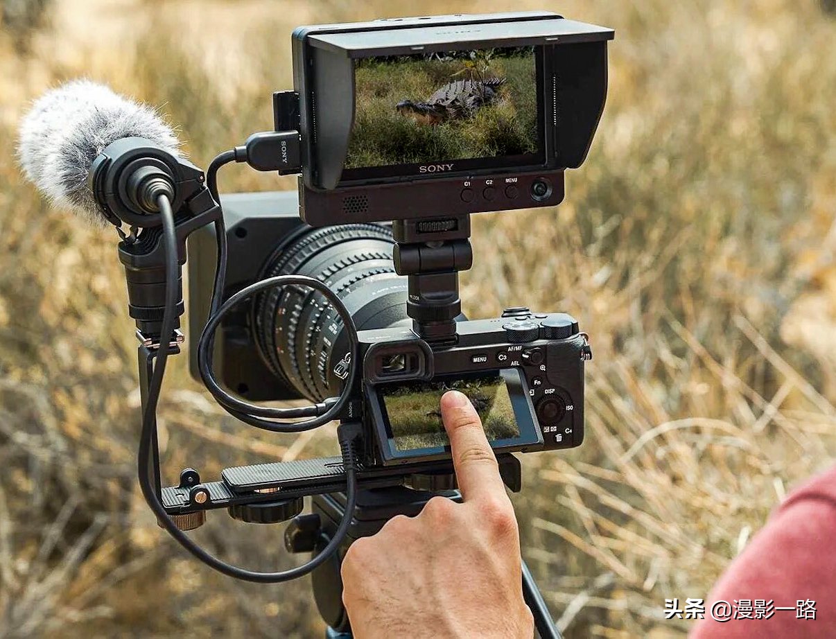 索尼a6600和佳能90d哪个好,索尼a6000和a6600的区别