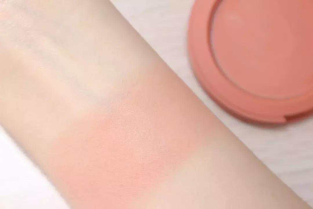 雪莉为什么会变黑,雪莉的照片为什么会越来越模糊