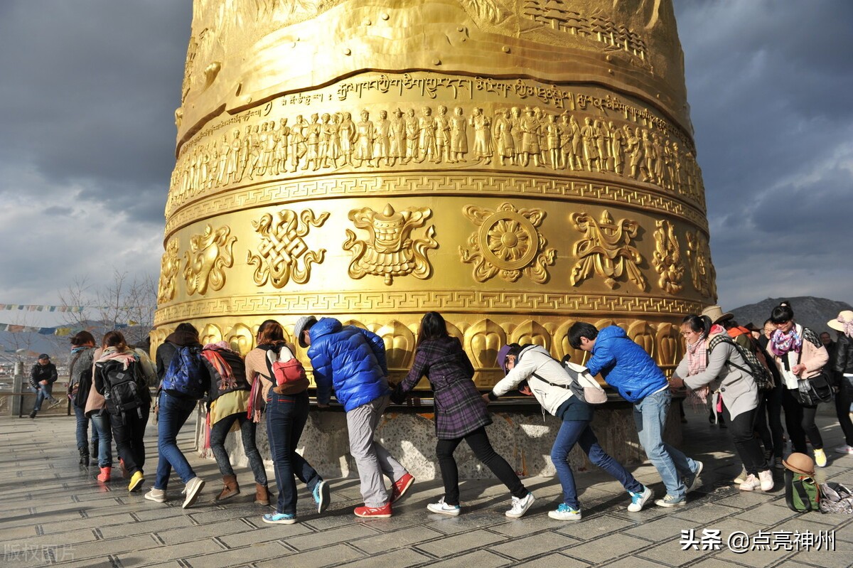 最大的转经筒王俊凯,龟山公园转经筒王俊凯