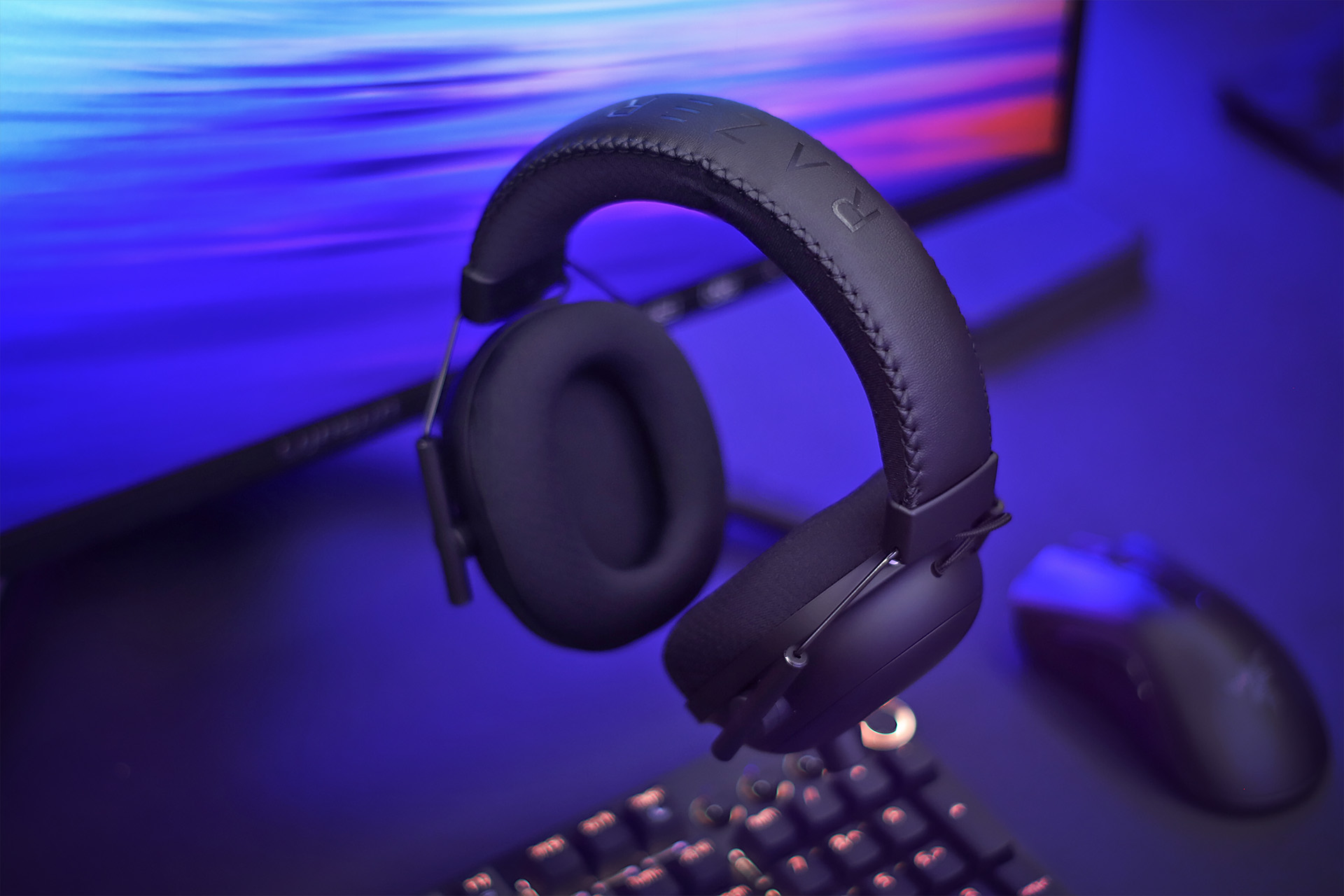 雷蛇无线机械键盘外设测评,雷蛇入耳式耳机游戏测评