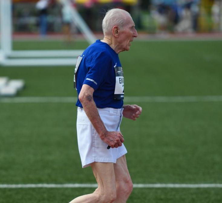 跑狐周记|北大博士半天走98800步惹争议波马慈善筹款创新高