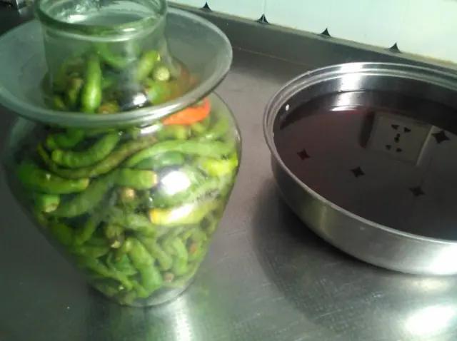 腌辣椒怎么腌制放一年不会坏的呢,腌辣椒怎么腌制放一年不会坏的